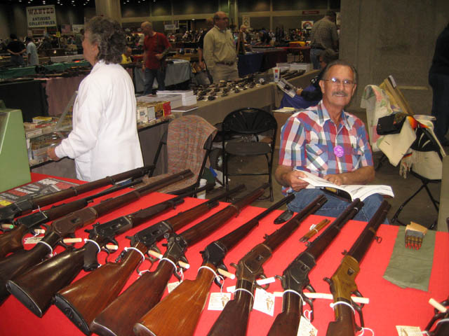 June 12,13, 2010 Gun Show Rand Paul 025